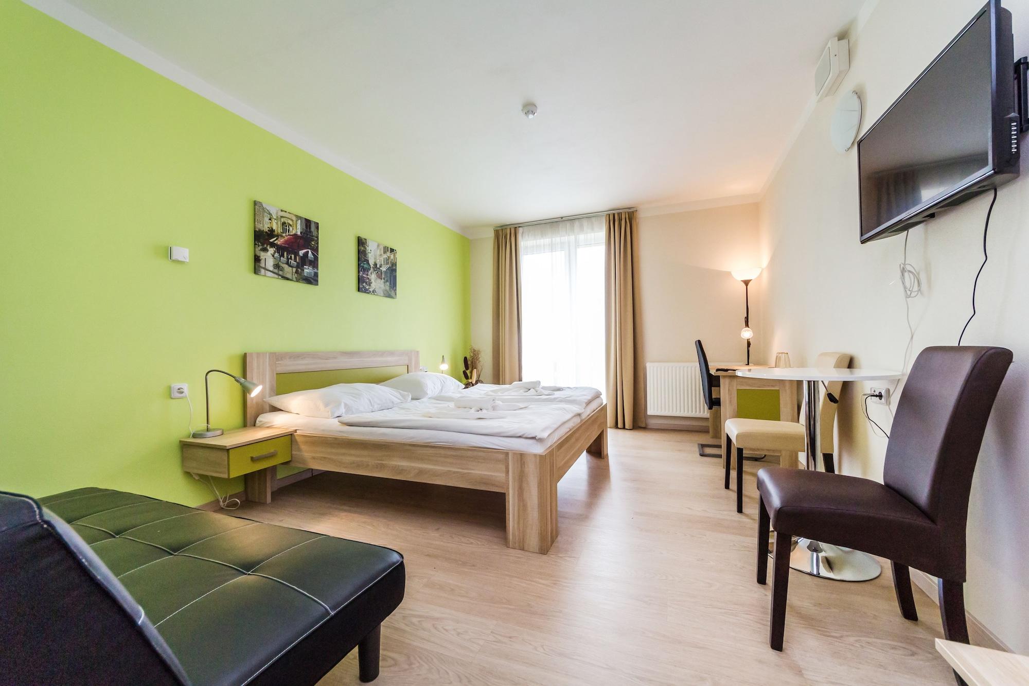 Nad Kralovnou Hotel & Restaurant Prague Ngoại thất bức ảnh