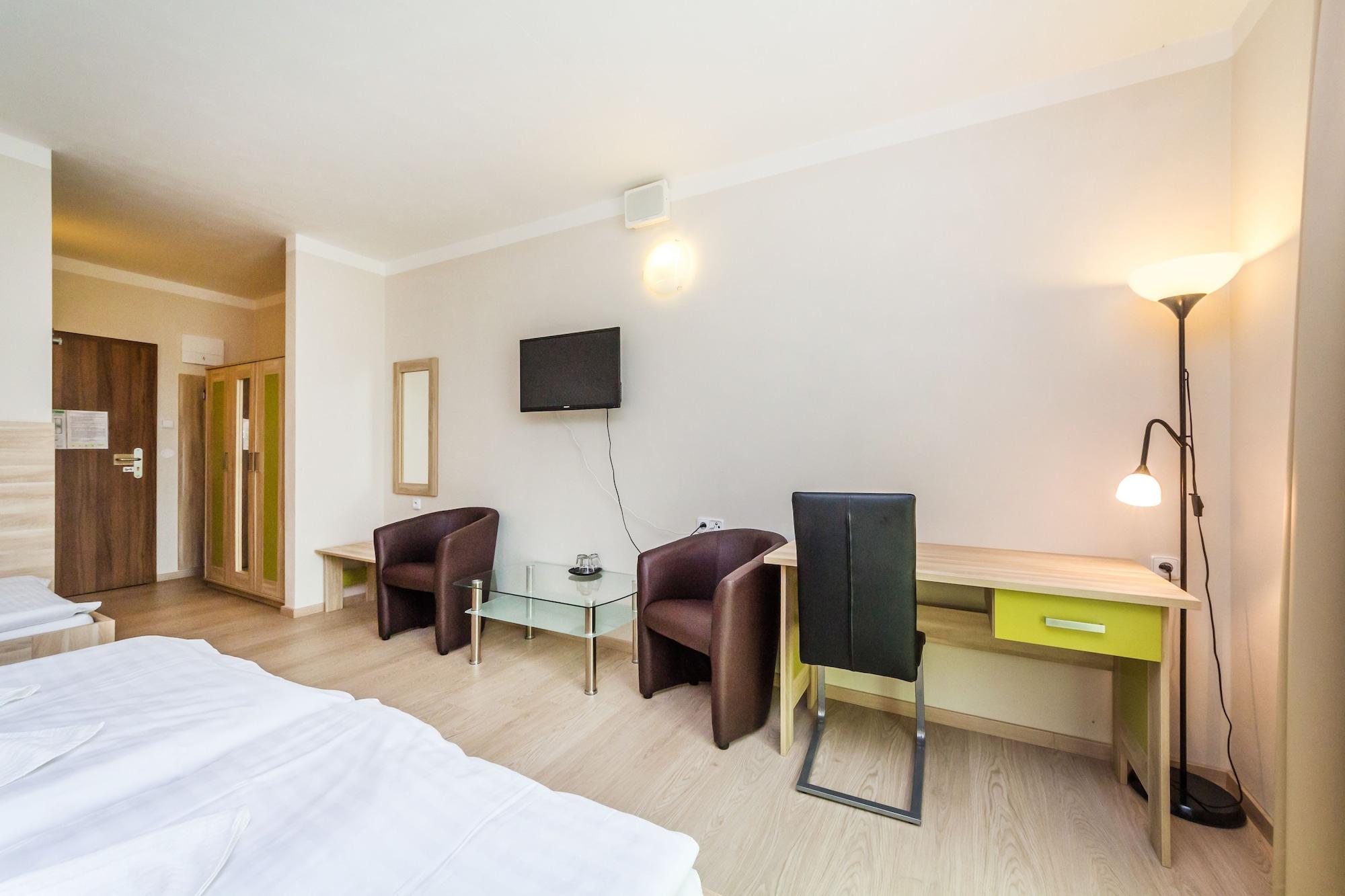 Nad Kralovnou Hotel & Restaurant Prague Ngoại thất bức ảnh