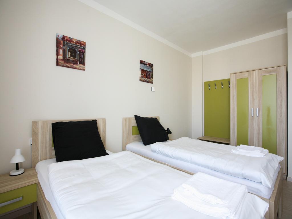 Nad Kralovnou Hotel & Restaurant Prague Phòng bức ảnh
